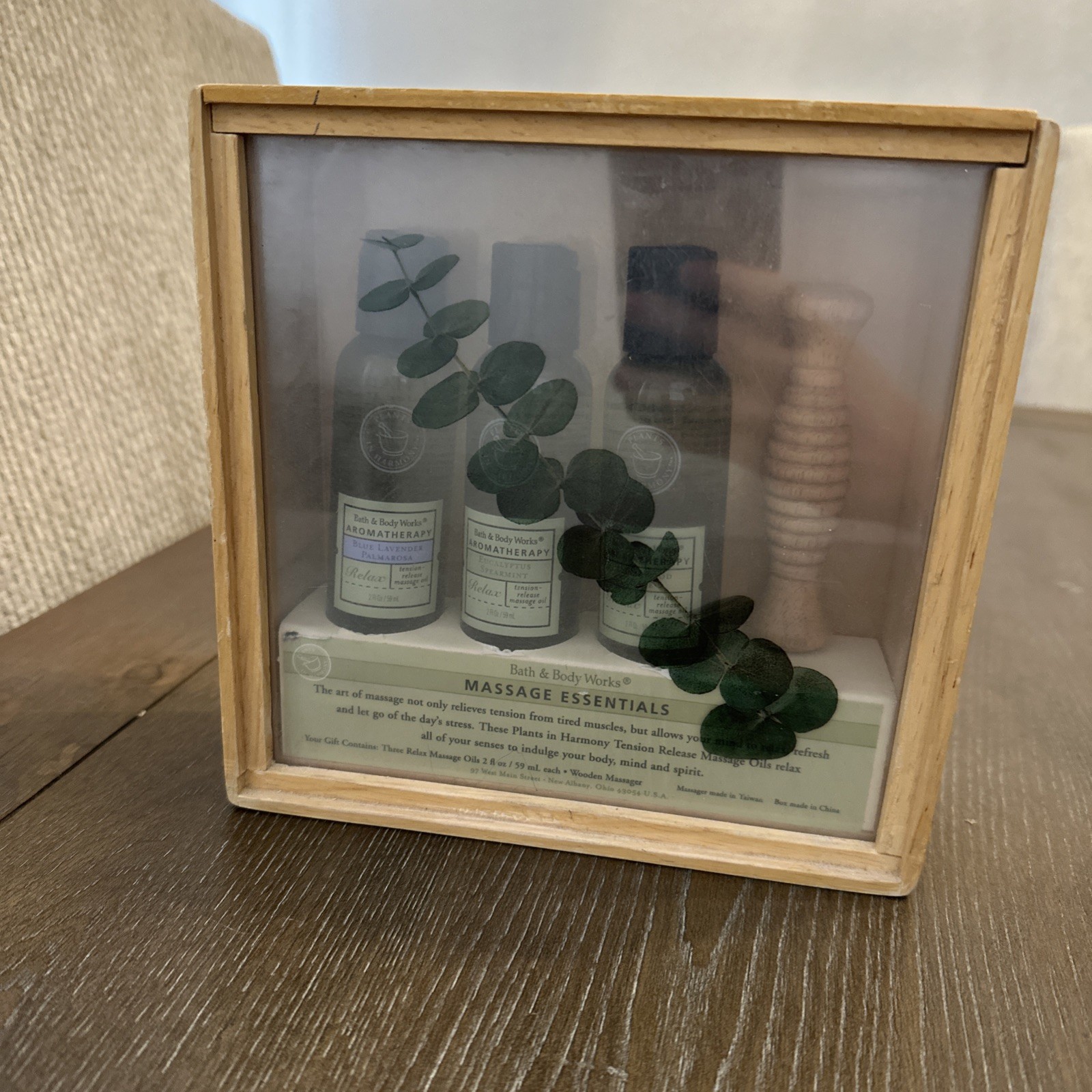 Bath & Body Works Aromatherapy Pure Essential Oil Massage Kit Wood Box Gift Set